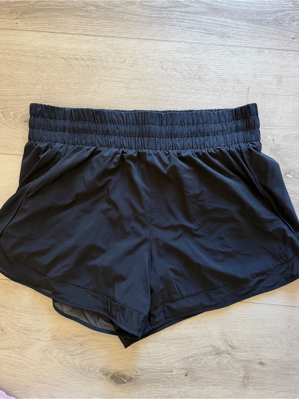 Athleta Run Short - Large